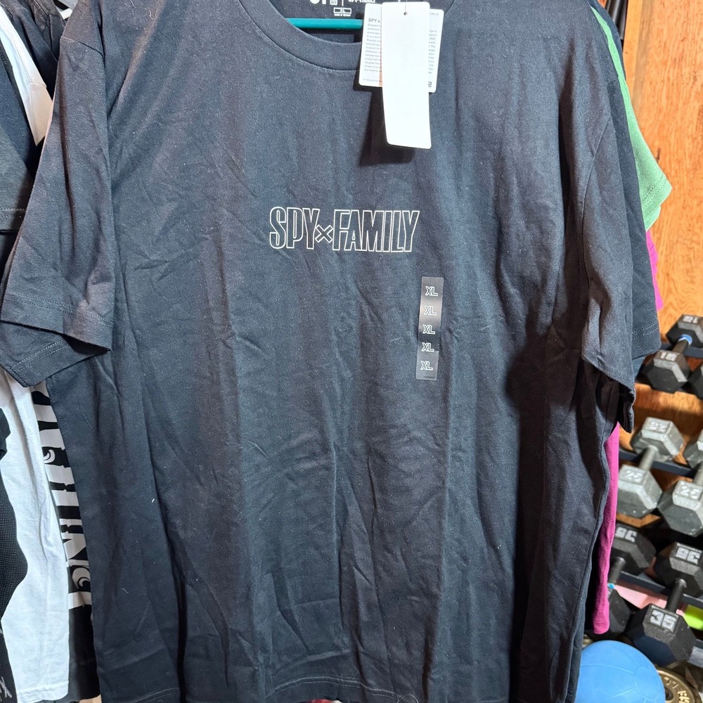 Spy x Family NWT! Uniqlo Double sided Size XL